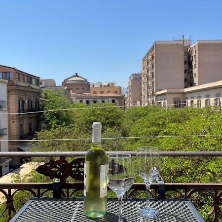Casa Vacanze Da Ruggero Al Massimo Palermo Exterior foto